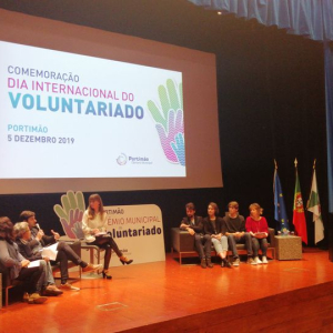 Comemorações do Dia Internacional do Voluntariado   mesa redonda “Voluntariado em Portimão – Um ato de cidadania”